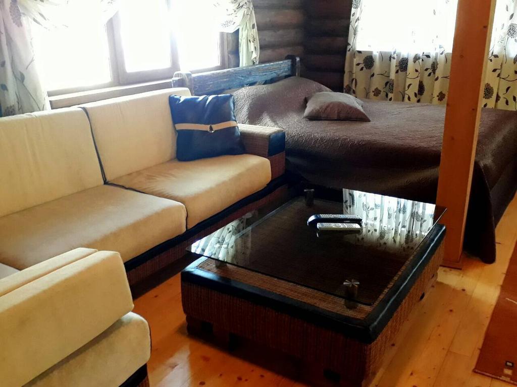 בית הארחה אוזהורוד 	Rancho 555 מראה חיצוני תמונה